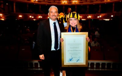 La UABJO otorga el Doctorado Honoris Causa a la Dra. Carmen Enedina Rodríguez Armenta, Directora General del CENEVAL